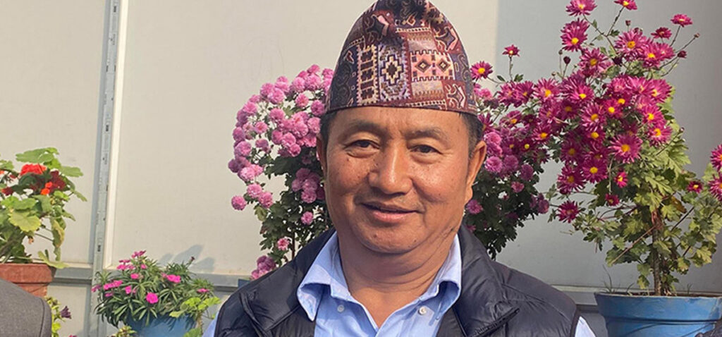 मुख्यमन्त्री लामा, बागमती प्रदेश सरकार, मन्त्री पदमुक्त, कांग्रेस अविश्वास प्रस्ताव, प्रदेश राजनीति नेपाल, सुरजचन्द्र लामिछाने, मीनकृष्ण महर्जन, नेपाली कांग्रेस बागमती