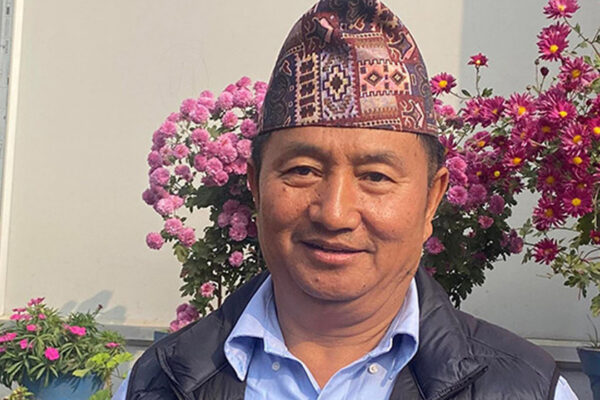 मुख्यमन्त्री लामा, बागमती प्रदेश सरकार, मन्त्री पदमुक्त, कांग्रेस अविश्वास प्रस्ताव, प्रदेश राजनीति नेपाल, सुरजचन्द्र लामिछाने, मीनकृष्ण महर्जन, नेपाली कांग्रेस बागमती