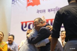  नेकपा एकता: वामदेव, माधव र झलनाथको अंकमालसँगै ‘एकीकृत समाजवादी’ मा नयाँ अध्याय शुरु भएको छ ।