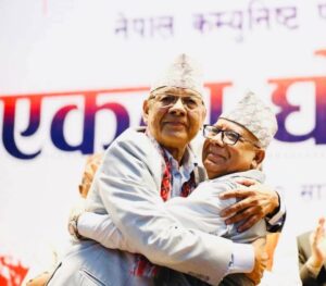  नेकपा एकता: वामदेव, माधव र झलनाथको अंकमालसँगै ‘एकीकृत समाजवादी’ मा नयाँ अध्याय शुरु भएको छ ।