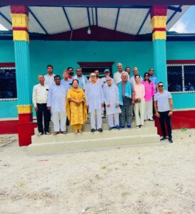 सर्लाहीको लालबन्दीमा पुष्पलाल स्मृति भवनको उद्घाटन पूर्व प्रधानमन्त्री माधवकुमार नेपालको प्रमुख आतिथ्यमा