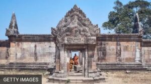 थाई-क्याम्बोडिया सीमा विवाद, प्रेह विहेयर शिव मन्दिर, थाईल्यान्ड क्याम्बोडिया द्वन्द्व, क्याम्बोडिया थाई झडप, थाई एफ-१६ आक्रमण, शिव मन्दिरमा क्षति, थाई-क्याम्बोडिया सैन्य तनाव, यूनेस्को विश्व सम्पदा स्थल, क्याम्बोडिया थाई सीमा संघर्ष, प्राचीन हिन्दू मन्दिर विवाद, अन्तर्राष्ट्रिय अदालत मन्दिर विवाद, थाई सेनाको आक्रमण, क्याम्बोडिया युद्धविराम प्रस्ताव, सीमा विवाद २०२५, शिव मन्दिरको इतिहास, क्याम्बोडिया थाई सम्बन्ध, दक्षिण एसियाली सीमा विवाद, एफ-१६ बम आक्रमण, ऐतिहासिक सम्पदा द्वन्द्व, शिव मन्दिर रक्षा, कूटनीतिक तनाव, ASEAN संकट 