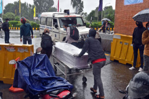नेपालीको शव फर्कियो, बाकसमा फर्किएका नेपाली, १३९ नेपालीको मृत्यु, वैदेशिक रोजगारी दुर्घटना, TIA भन्सार, श्रमिक सुरक्षा नेपाल, Dead Body Repatriation Nepal, प्रवासी नेपाली मृत्यु 