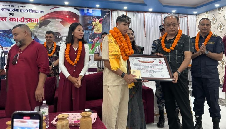 सावित्रा भण्डारी सम्मान, साम्बा फुटबल, नेपाली महिला फुटबल टोली, हेटौंडा समाचार, नेपाली खेलाडी विदेशमा, साम्बा अष्ट्रेलियन लिग, Nepali Women Football Captain, Sabitra Bhandari Samba, Football News Nepal