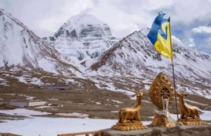 ३ हजार भारतीयले गरे कैलाश–मानसरोवर दर्शन 
भारतीय तीर्थयात्रीलाई ओसार्न हुम्ला सदरमुकाम सिमकोटमा अवतरण गरिएका जहाज ।