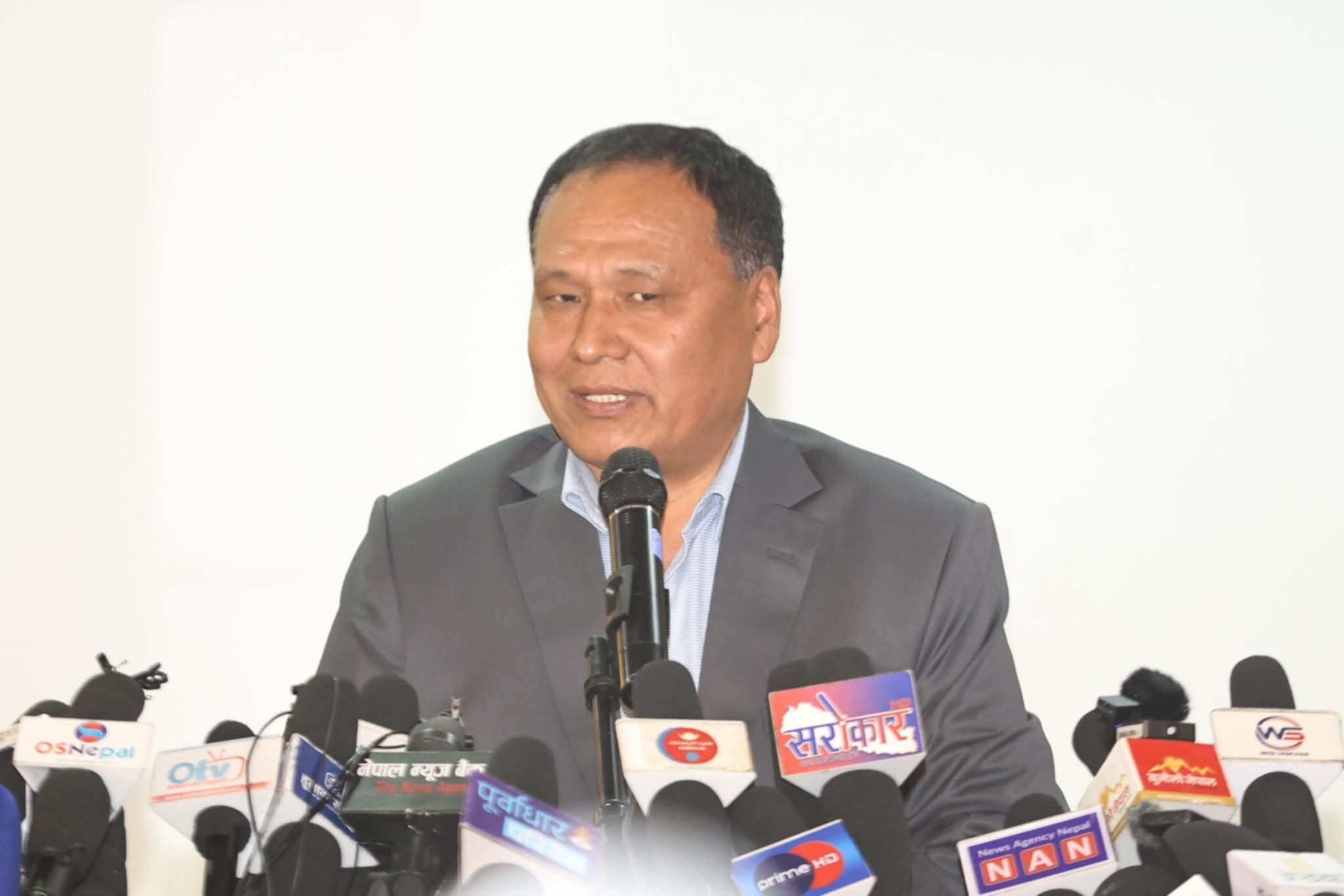 kulman ghising. कुलमान घिसिङ, उज्यालो नेपाल पार्टी, सुधन गुरुङ, बालेन्द्र शाह, जनसेवा पार्टी, सुमना श्रेष्ठ, नेपाली राजनीति, नयाँ दल, जेन–जी आन्दोलन, निर्वाचन आयोग