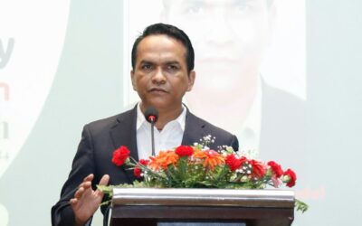 गभर्नर विश्वनाथ पौडेल, नेपाल राष्ट्र बैंक, अर्थतन्त्र, आर्थिक पुनरुत्थान, सुशासन, सार्वजनिक खर्च, निजी लगानी, आर्थिक बहस, स्टार्टअप, डिजिटल रूपान्तरण