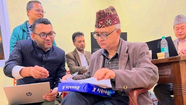 उज्यालो नेपाल पार्टी, अनुप उपाध्याय, कुलमान घिसिङ, टासी ल्हाजोम, शंकर ढकाल, नयाँ राजनीतिक दल नेपाल, उज्यालो नेपाल पदाधिकारी सूची, नेपाल राजनीति २०८२, निर्वाचन आयोग, बिजुलीको चिम चिन्ह